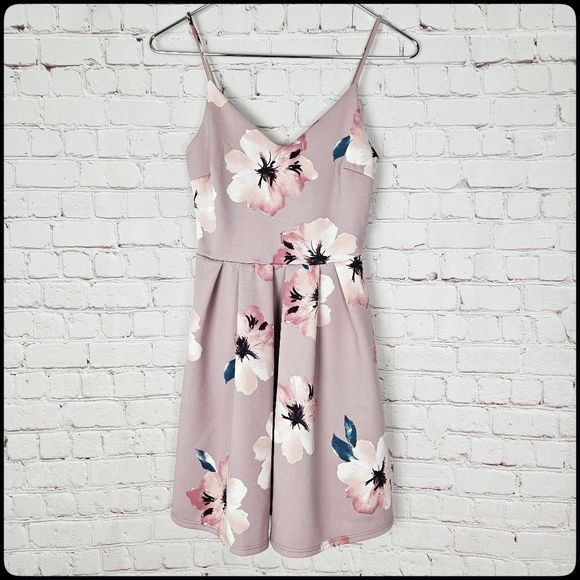 Soprano Dresses & Skirts - SOPRANO Women's Pink Floral High Waist V Neck Spaghetti Strap Cocktail Dress Sm